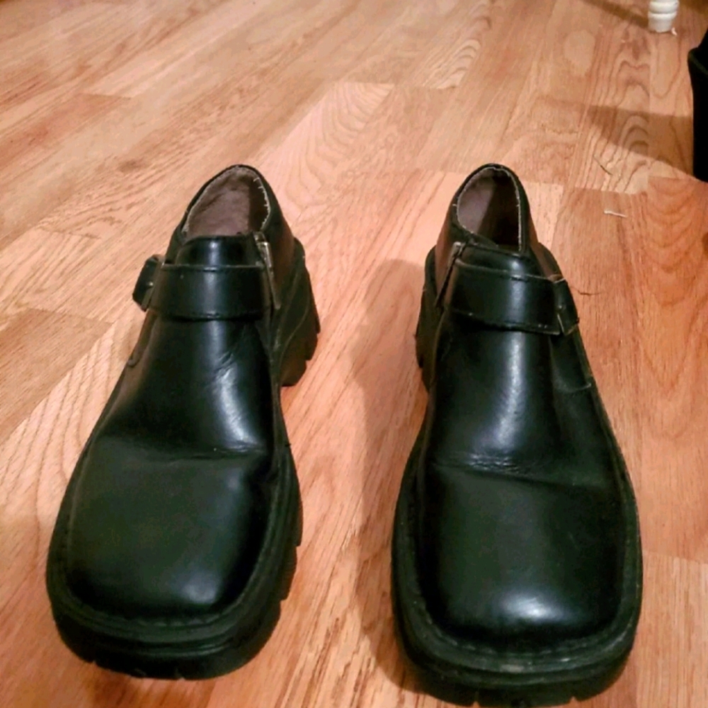 Womens Sketchers Leather Loafers